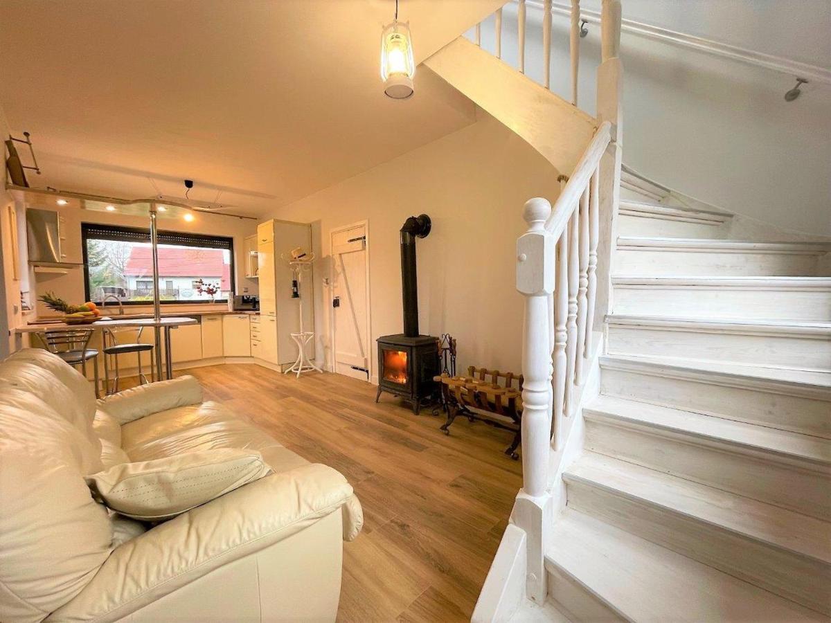 Apartament Nad Potokiem يلينيا غورا المظهر الخارجي الصورة