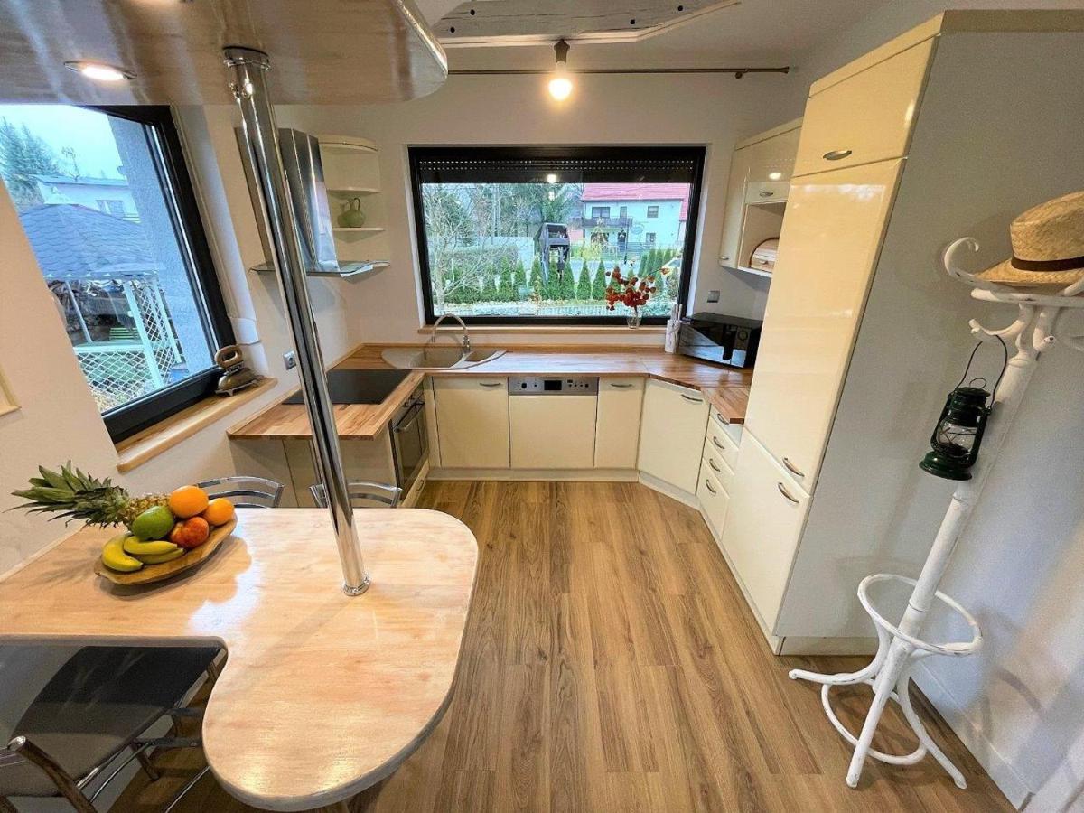 Apartament Nad Potokiem يلينيا غورا المظهر الخارجي الصورة