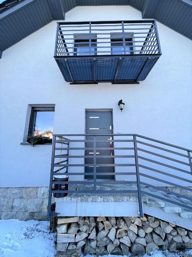 Apartament Nad Potokiem يلينيا غورا المظهر الخارجي الصورة